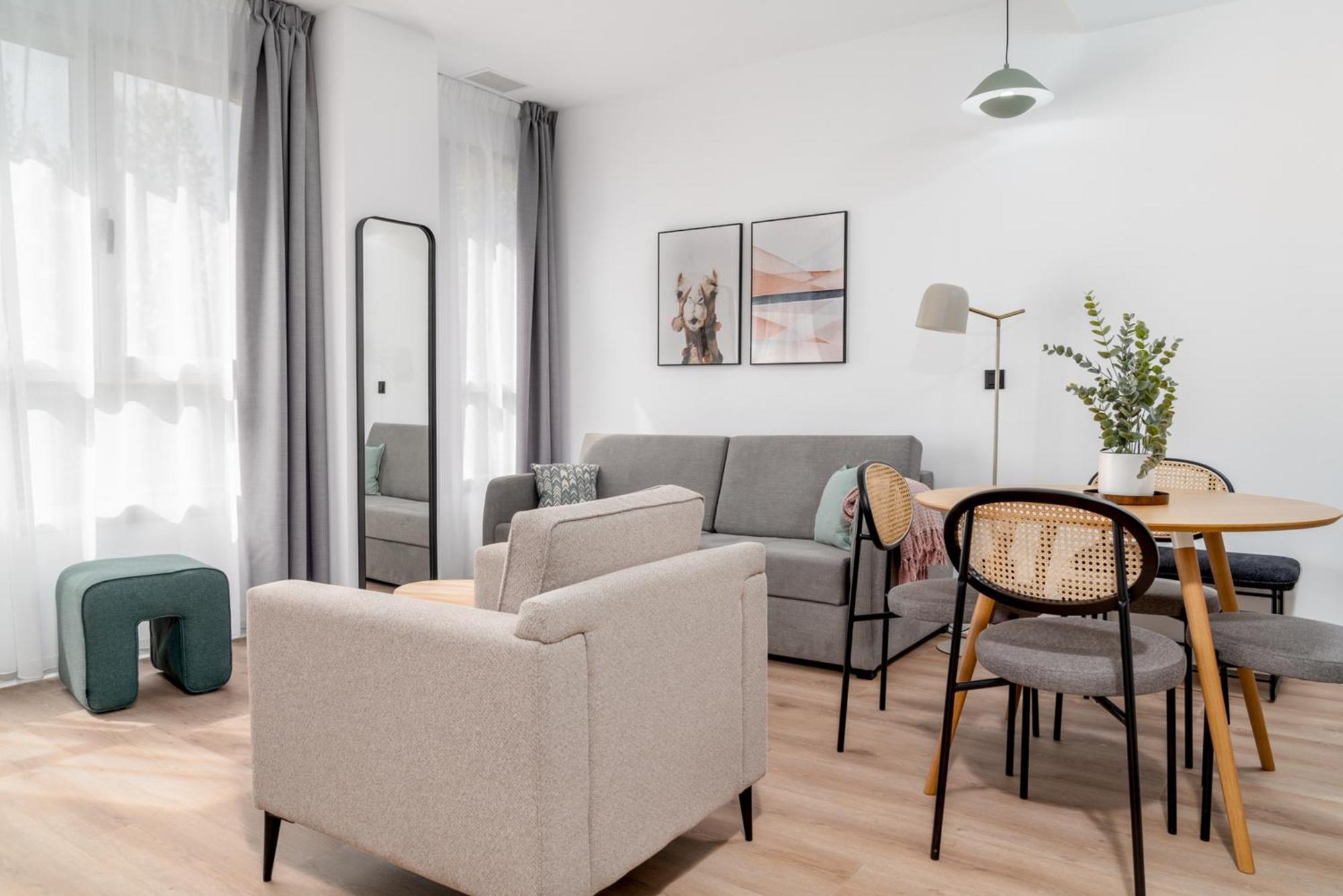 Limehome Valencia Carrer D'Antonio Ferrandis Bagian luar foto