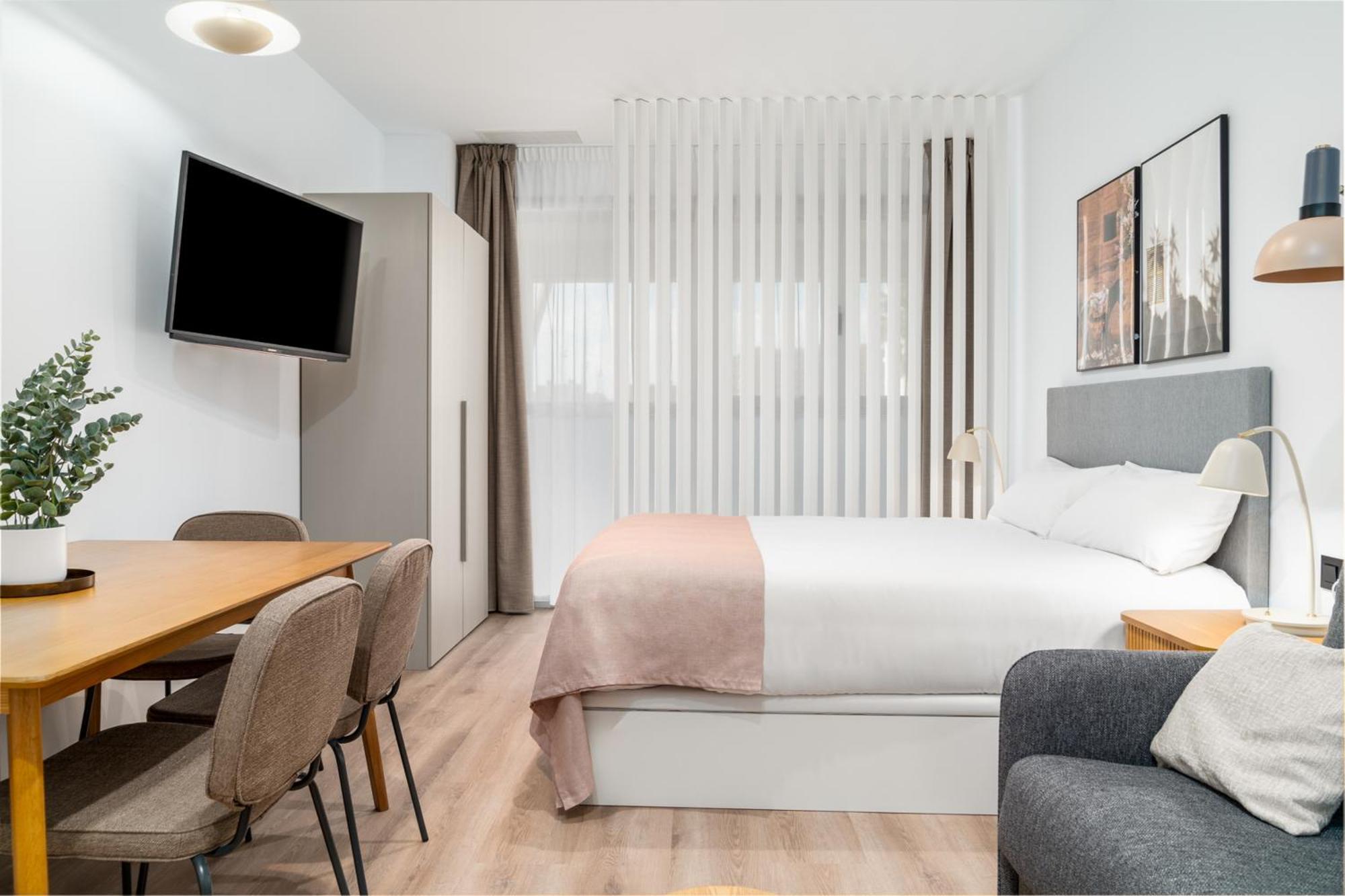 Limehome Valencia Carrer D'Antonio Ferrandis Bagian luar foto
