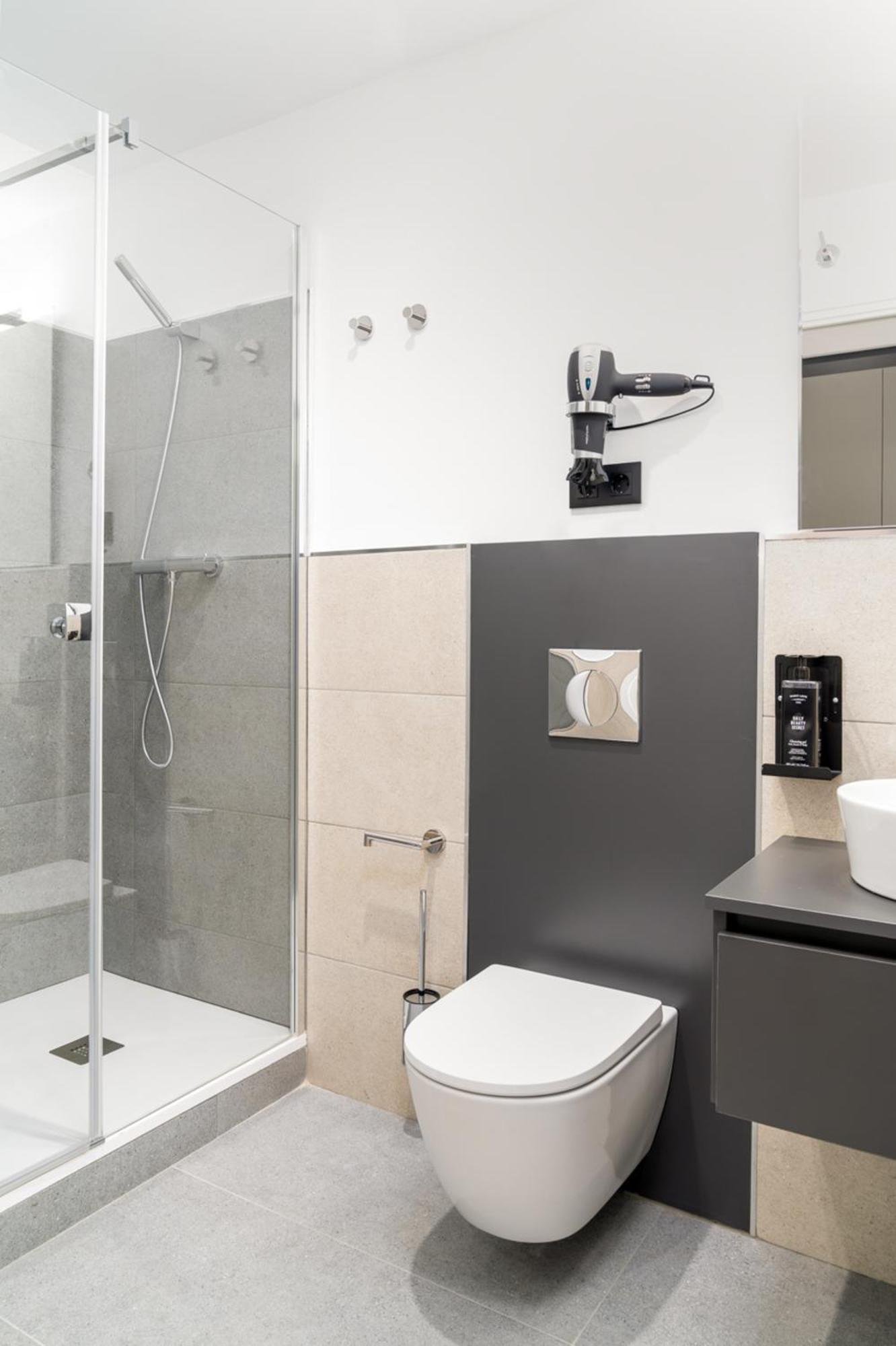 Limehome Valencia Carrer D'Antonio Ferrandis Bagian luar foto